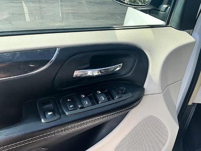 2016 Chrysler Town & Country 4dr Wgn Touring