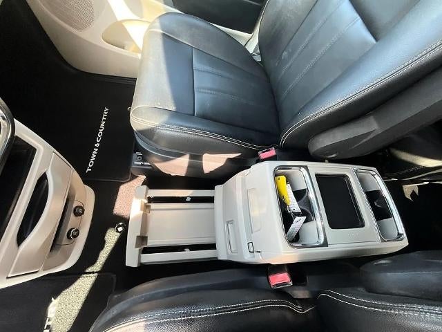 2016 Chrysler Town & Country 4dr Wgn Touring