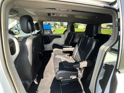 2016 Chrysler Town & Country 4dr Wgn Touring