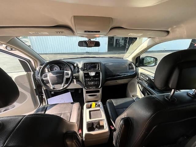 2016 Chrysler Town & Country 4dr Wgn Touring