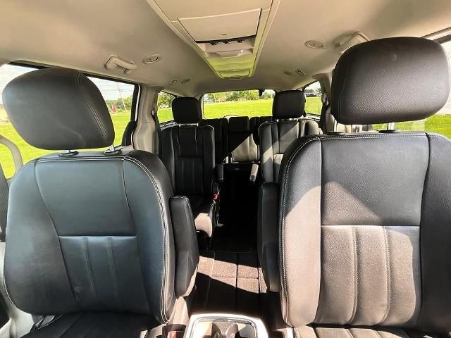 2016 Chrysler Town & Country 4dr Wgn Touring