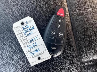 2016 Chrysler Town & Country 4dr Wgn Touring