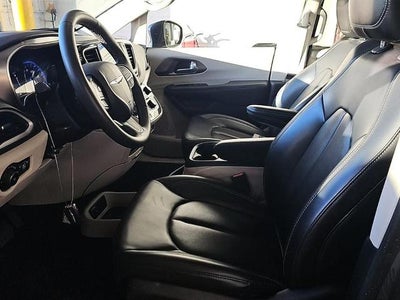2023 Chrysler Pacifica Touring L FWD