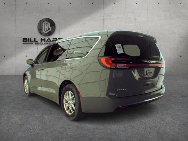 2023 Chrysler Pacifica Touring L FWD