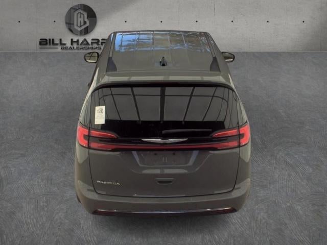 2023 Chrysler Pacifica Touring L FWD