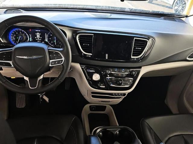2023 Chrysler Pacifica Touring L FWD