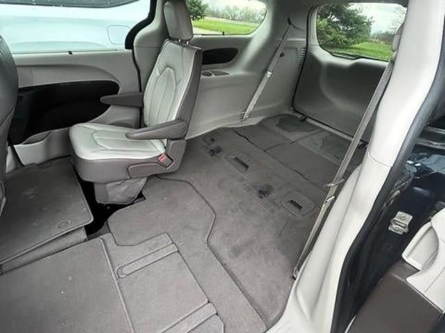 2019 Chrysler Pacifica Touring L FWD