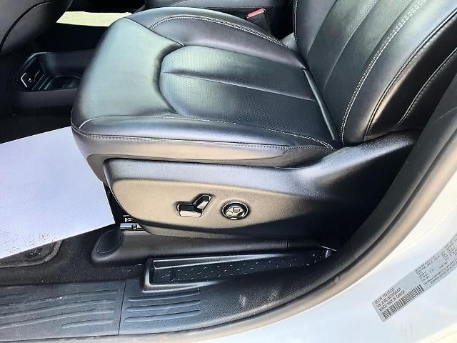 2025 Chrysler Pacifica Select FWD