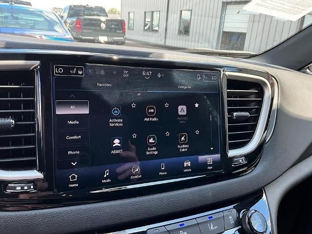 2025 Chrysler Pacifica Select FWD