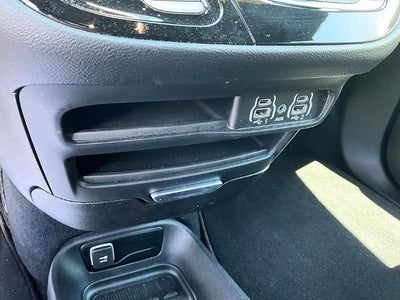 2025 Chrysler Pacifica Select FWD
