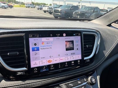 2024 Chrysler Pacifica Touring L FWD