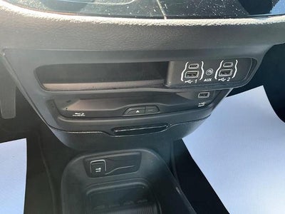 2024 Chrysler Pacifica Touring L FWD