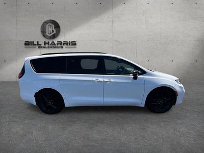 2024 Chrysler Pacifica Touring L FWD