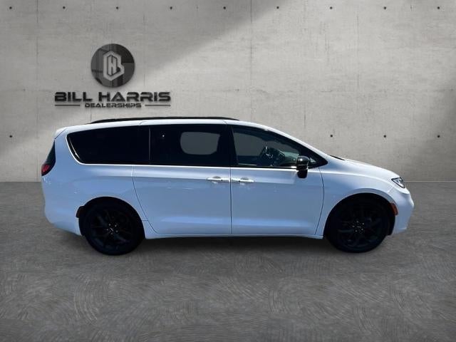 2024 Chrysler Pacifica Touring L FWD