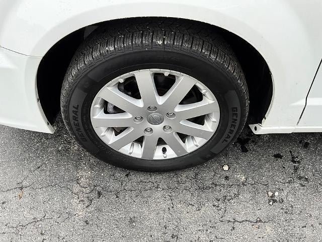 2016 Chrysler Town & Country 4dr Wgn Touring-L