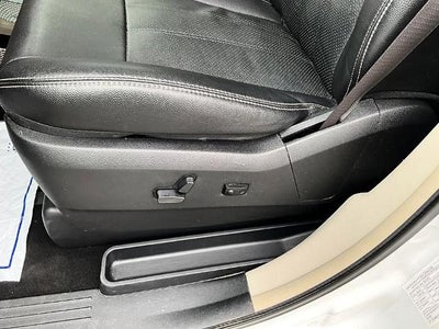 2016 Chrysler Town & Country 4dr Wgn Touring-L