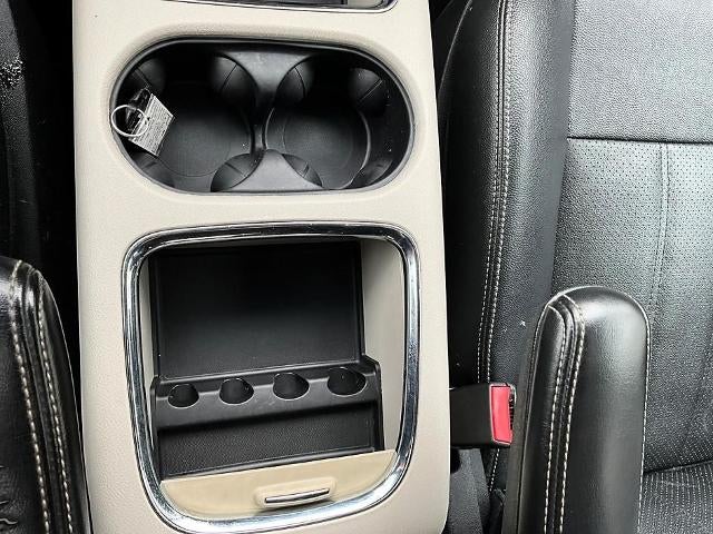 2016 Chrysler Town & Country 4dr Wgn Touring-L