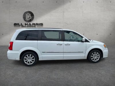 2016 Chrysler Town & Country 4dr Wgn Touring-L