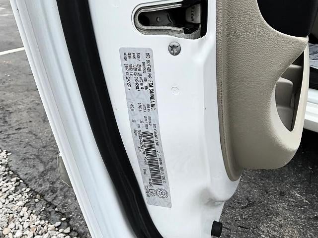 2016 Chrysler Town & Country 4dr Wgn Touring-L