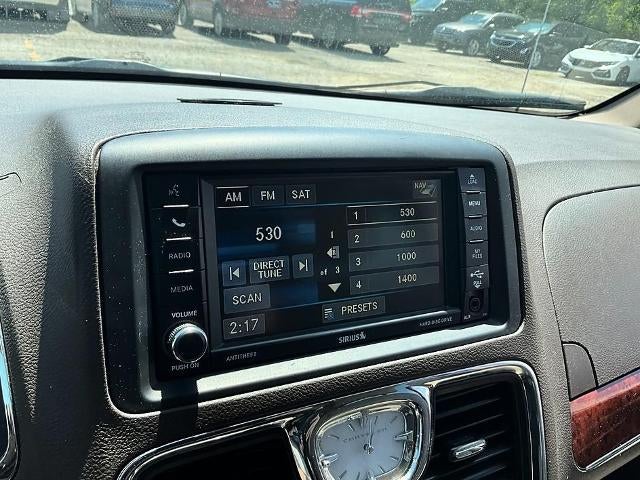 2014 Chrysler Town & Country 4dr Wgn Touring-L