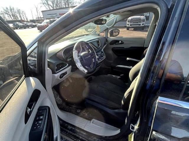 2017 Chrysler Pacifica Touring FWD