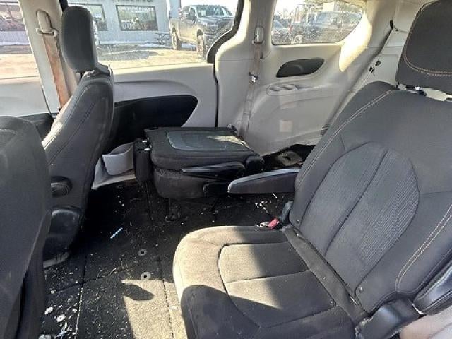 2017 Chrysler Pacifica Touring FWD