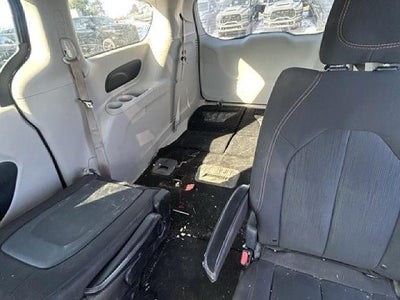 2017 Chrysler Pacifica Touring FWD