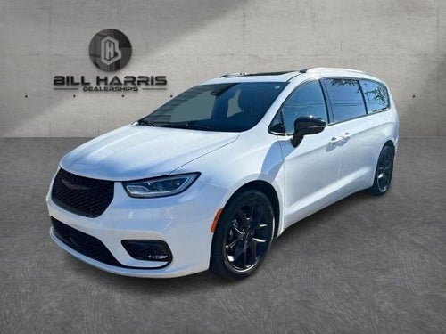 2024 Chrysler Pacifica Limited FWD