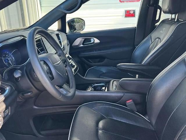 2024 Chrysler Pacifica Limited FWD