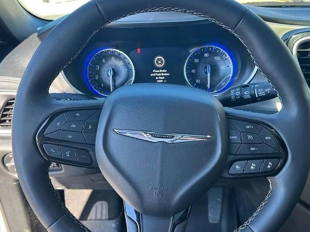 2024 Chrysler Pacifica Limited FWD