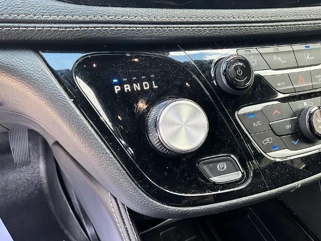 2024 Chrysler Pacifica Limited FWD
