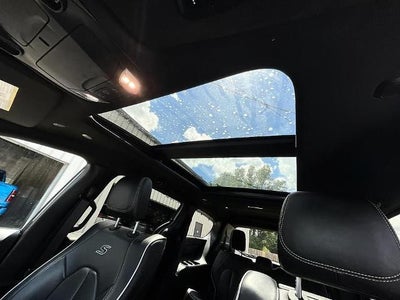 2024 Chrysler Pacifica Limited FWD