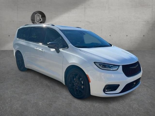 2024 Chrysler Pacifica Limited FWD