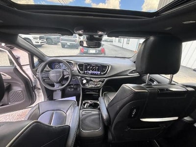 2024 Chrysler Pacifica Limited FWD
