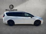 2024 Chrysler Pacifica Limited FWD