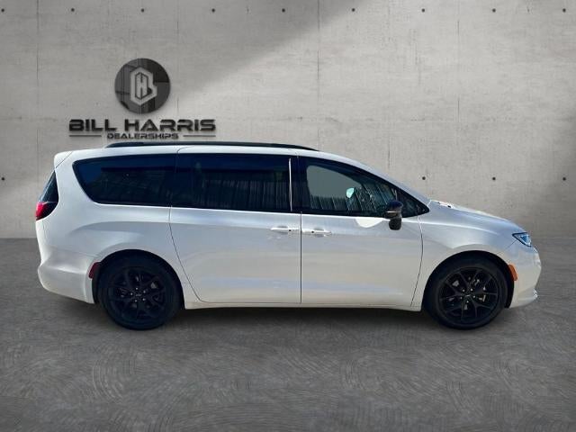 2024 Chrysler Pacifica Limited FWD