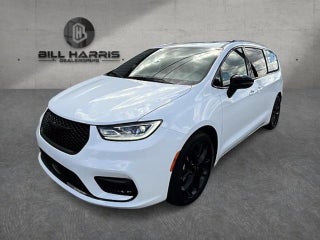 2024 Chrysler Pacifica Limited FWD