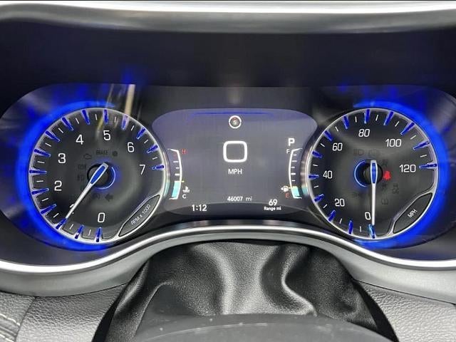 2020 Chrysler Pacifica Limited FWD