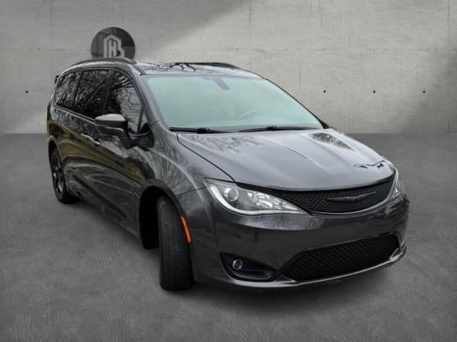 2020 Chrysler Pacifica Limited FWD