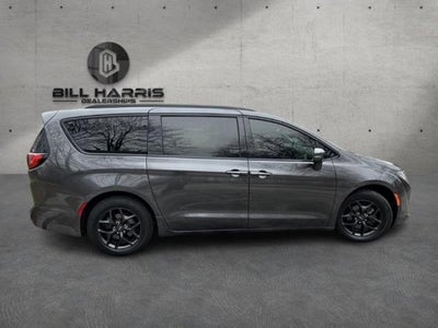 2020 Chrysler Pacifica Limited FWD