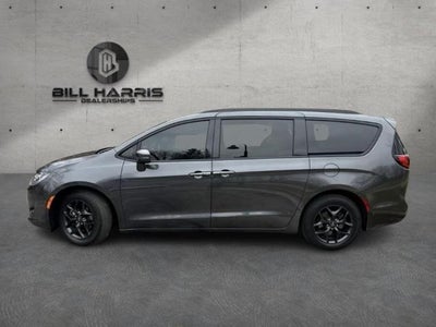 2020 Chrysler Pacifica Limited FWD