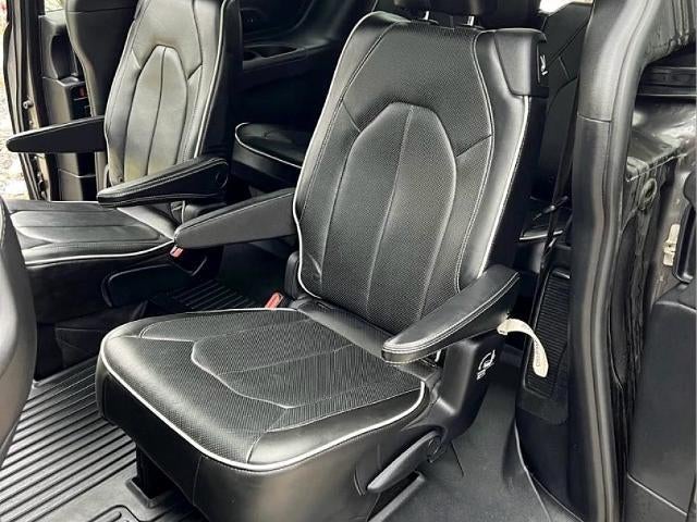 2020 Chrysler Pacifica Limited FWD