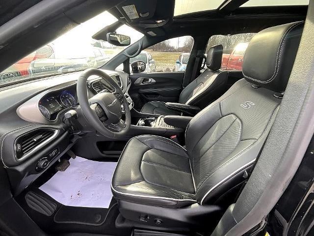 2024 Chrysler Pacifica Limited AWD