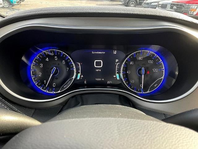 2024 Chrysler Pacifica Limited AWD