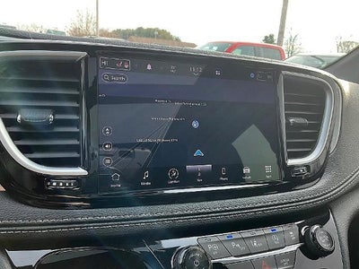 2024 Chrysler Pacifica Limited AWD