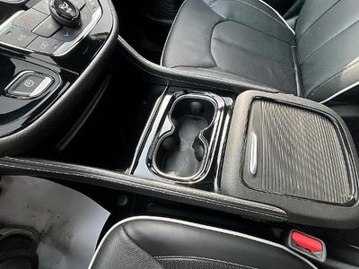 2024 Chrysler Pacifica Limited AWD