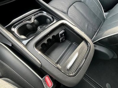 2024 Chrysler Pacifica Limited AWD