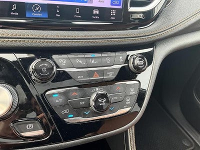 2022 Chrysler Pacifica Pinnacle AWD