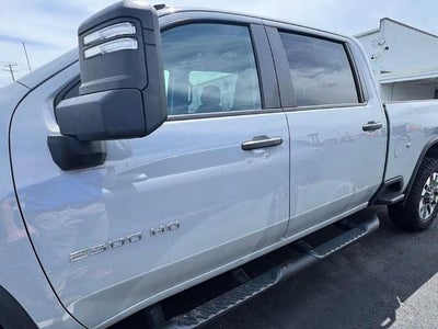 2024 Chevrolet Silverado 2500 HD Crew Cab Standard Box 4-Wheel Drive Custom