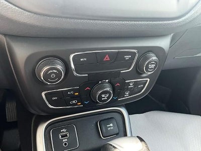 2018 Jeep Compass Latitude FWD